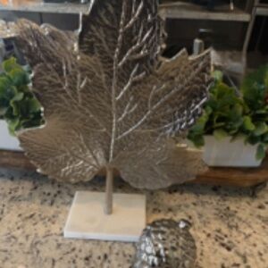 Silver Leaf Decor